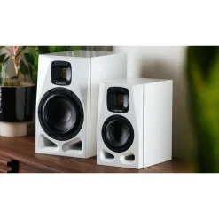 ADAM Audio A7V 7
