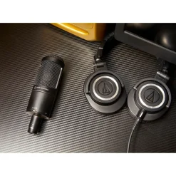 Audio-Technica AT2050 Multi-Pattern Large-Diaphragm Condenser Microphone