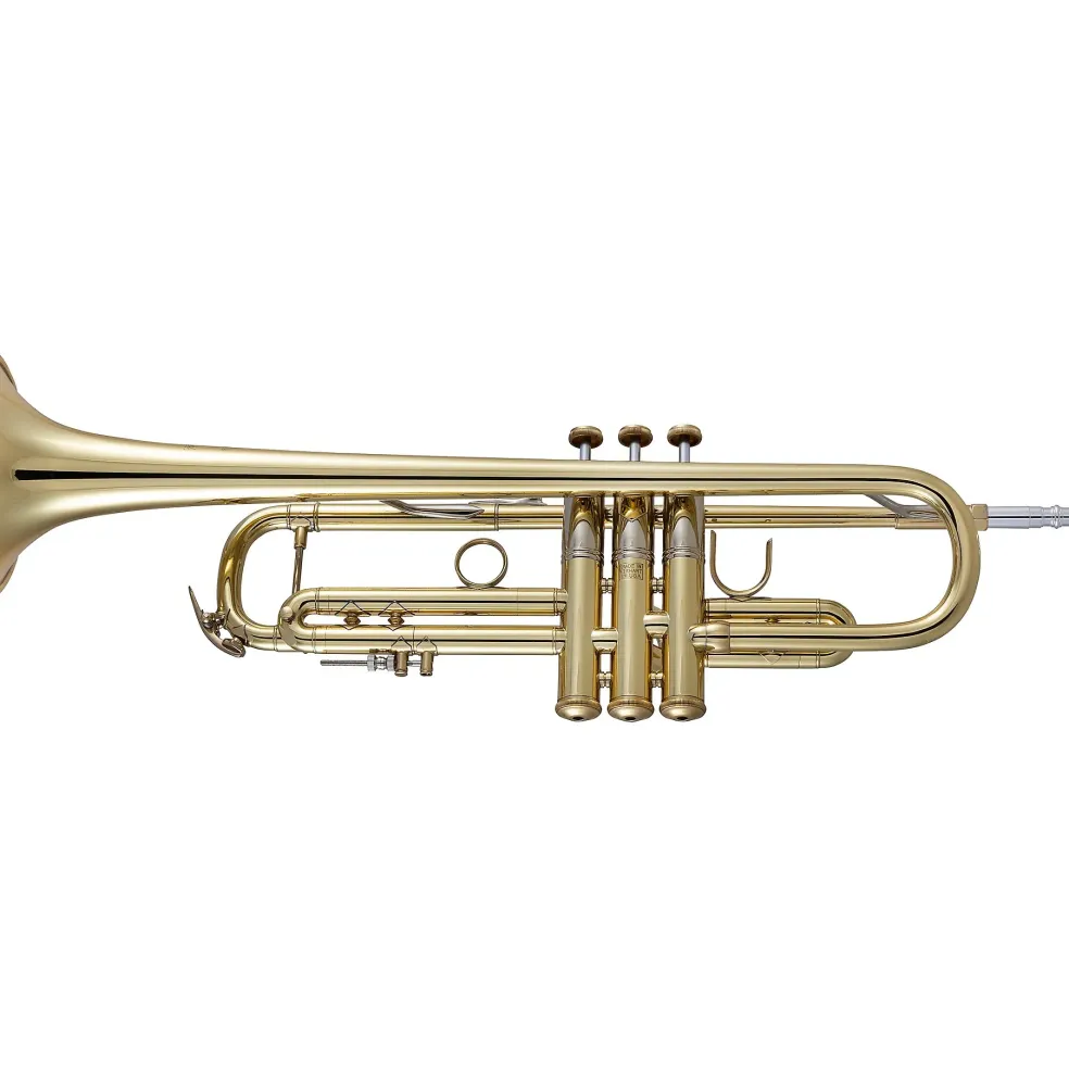 Bach 190 Stradivarius 37 Bell Medium Plus Bore Series Professional Bb Trumpet Lacquer Yellow Brass Bell