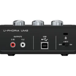 Behringer U-Phoria UM2