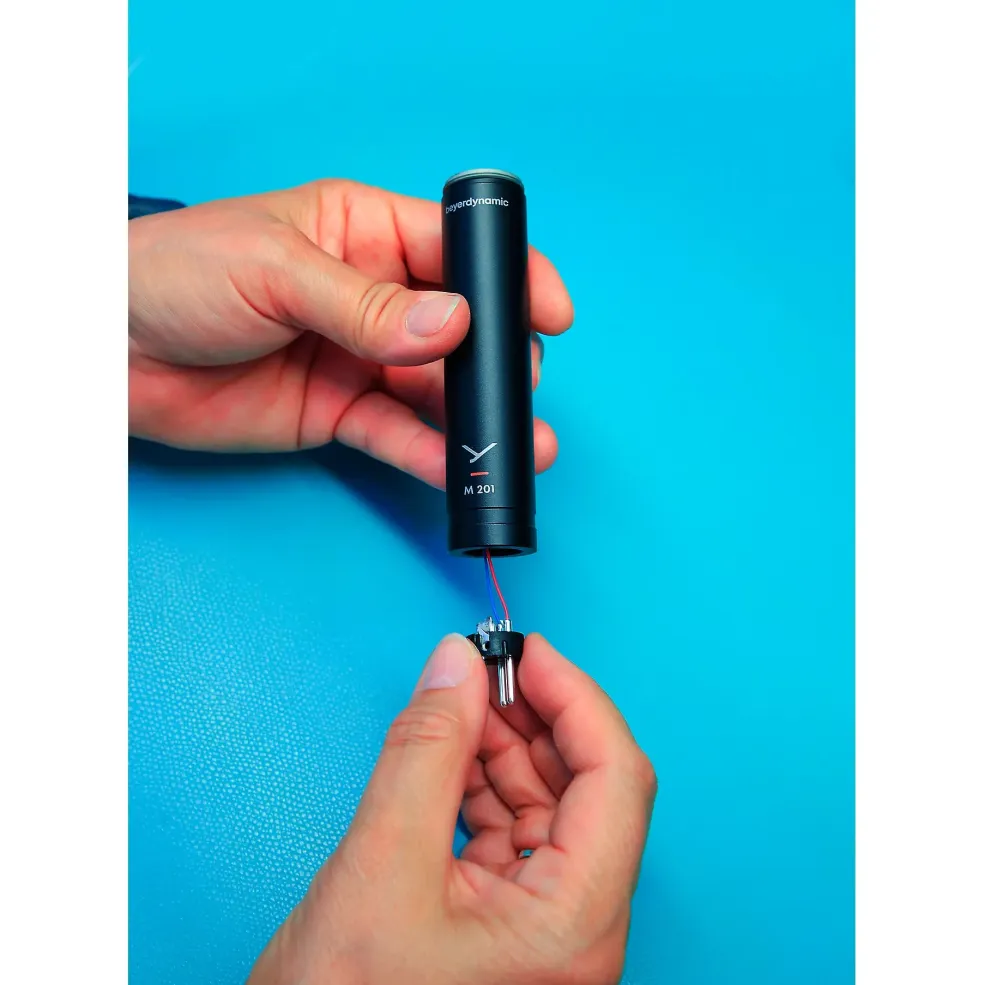 beyerdynamic M 201 Dynamic Moving-Coil Microphone (Hypercardioid)