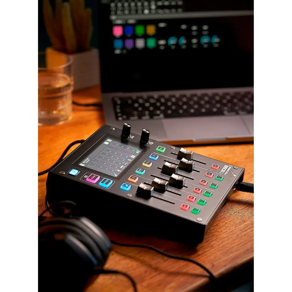 BOSS Gigcaster 5 Streaming Mixer