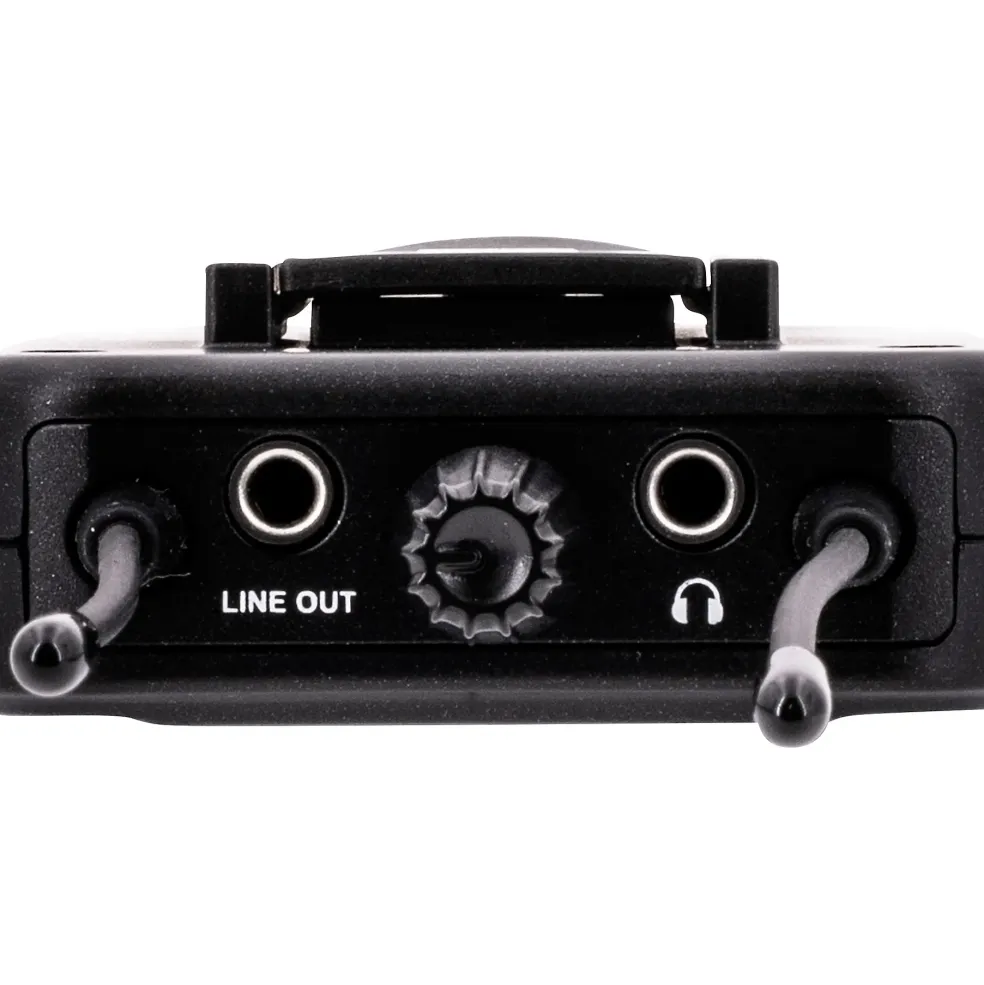 CAD GXLIEM4 Quad Wireless In Ear Monitor System (902-928Mhz)