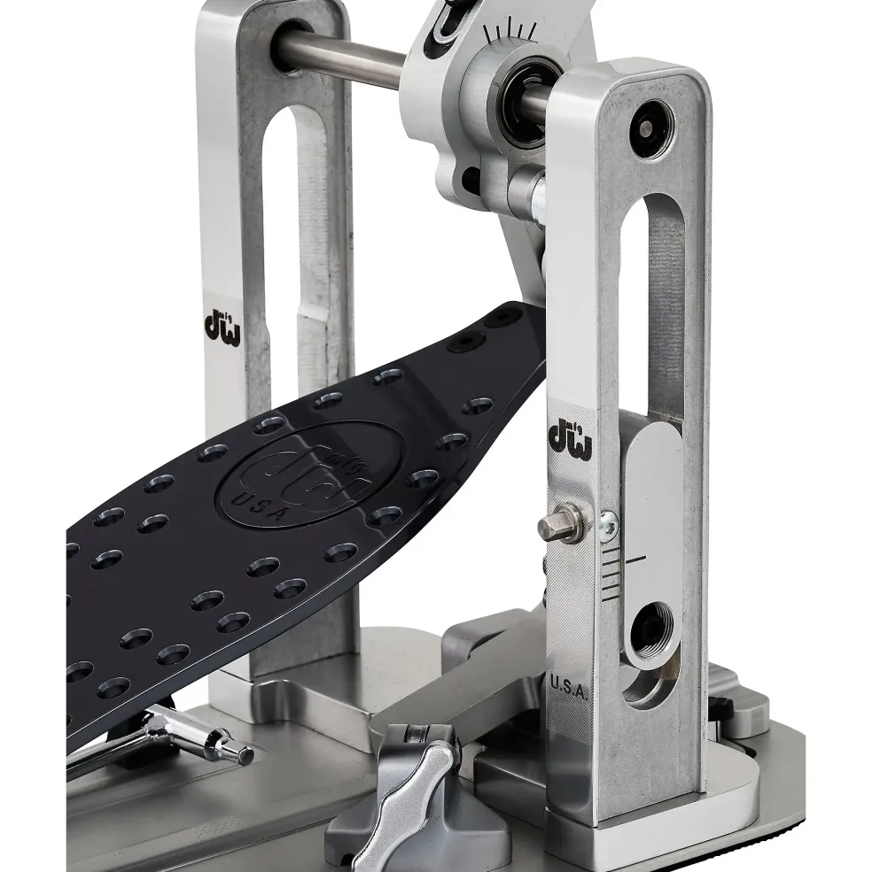 DW MFG Series XF Machined Direct Drive Single Bass Drum Pedal