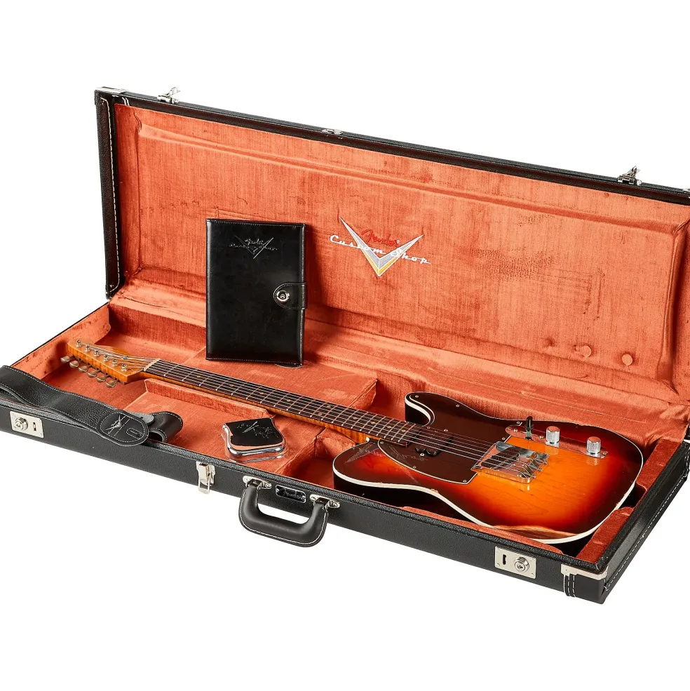 Fender Custom Shop Limited-Edition '60 Jazz Bass Relic Super Faded Aged Tahitian Coral