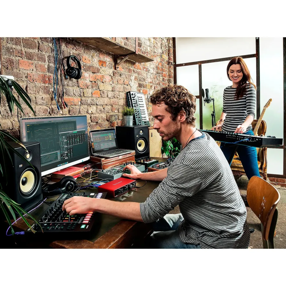 Focusrite Scarlett 8i6 USB Audio Interface Gen 3