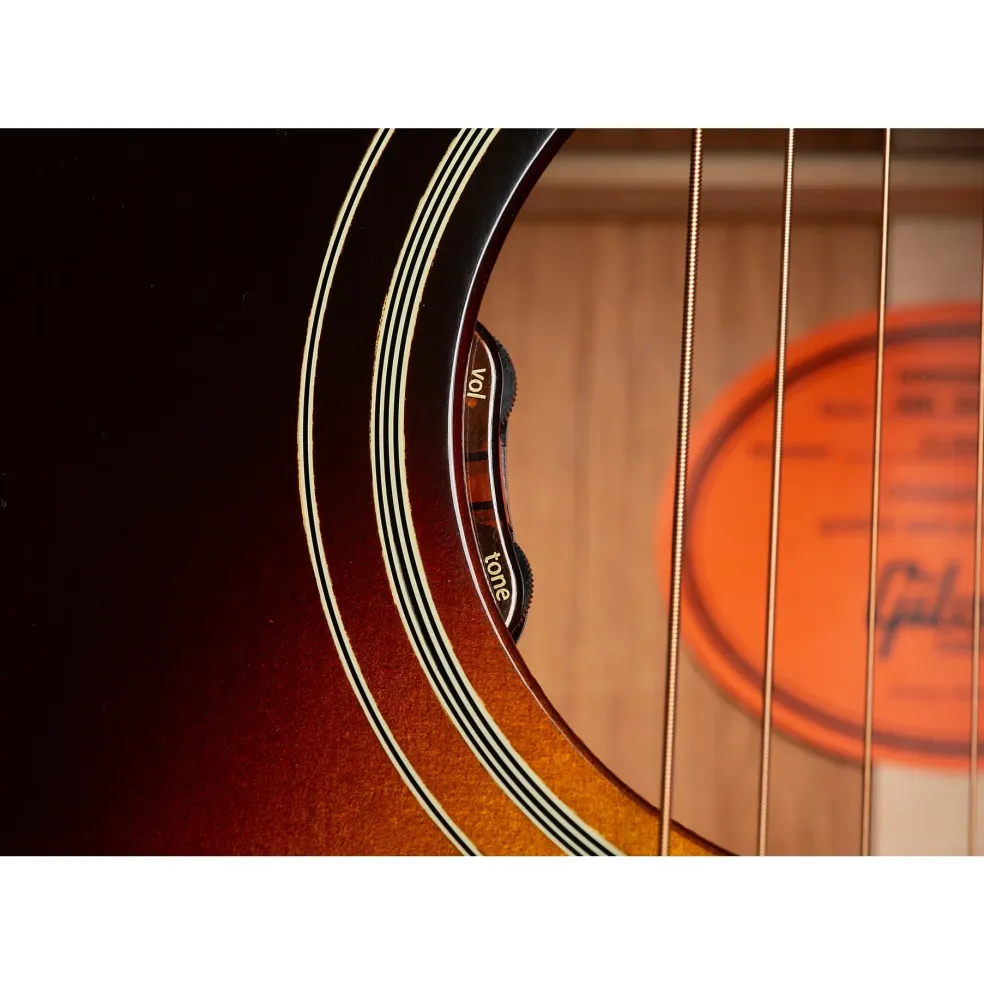 Gibson Southern Jumbo Original Red Spruce Limited-Edition Acoustic-Electric Guitar Vintage Sunburst