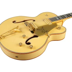 Gretsch Guitars Custom Shop G6136CS 55 Falcon Relic Electric Guitar Desert Sand
