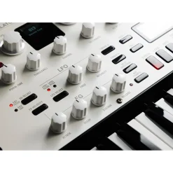 KORG KingKORG NEO VA Synthesizer