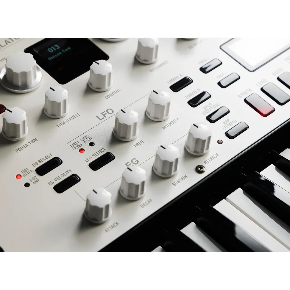 KORG KingKORG NEO VA Synthesizer