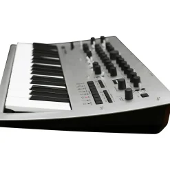 KORG minilogue Polyphonic Analog Synthesizer