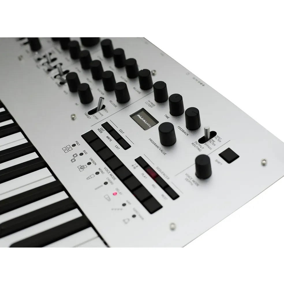KORG minilogue Polyphonic Analog Synthesizer