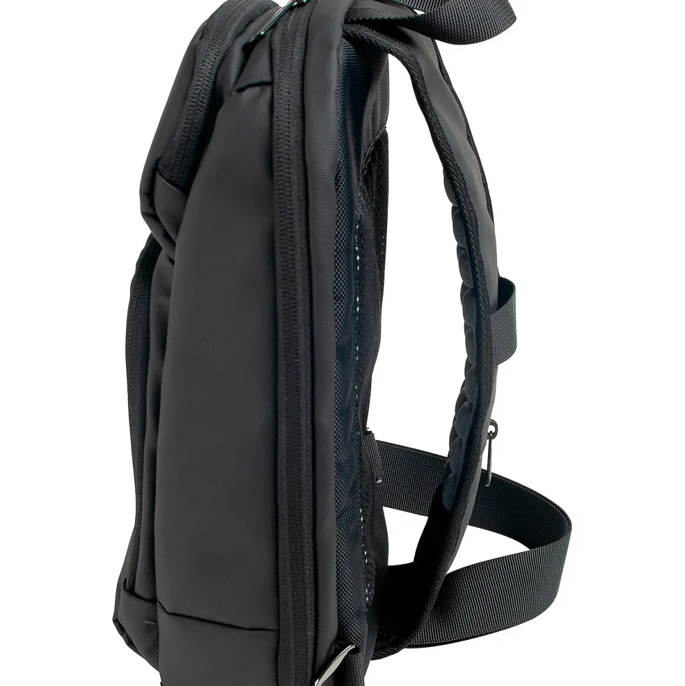 Mackie CreatorSling Sling Bag for Creators