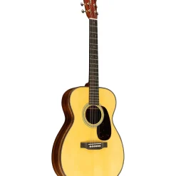 Martin Custom Shop 00 14-Fret Adirondack Spruce-Guatemalan Rosewood Acoustic Guitar Natural