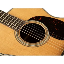 Martin 000-28E Modern Deluxe Auditorium Acoustic-Electric Guitar Natural