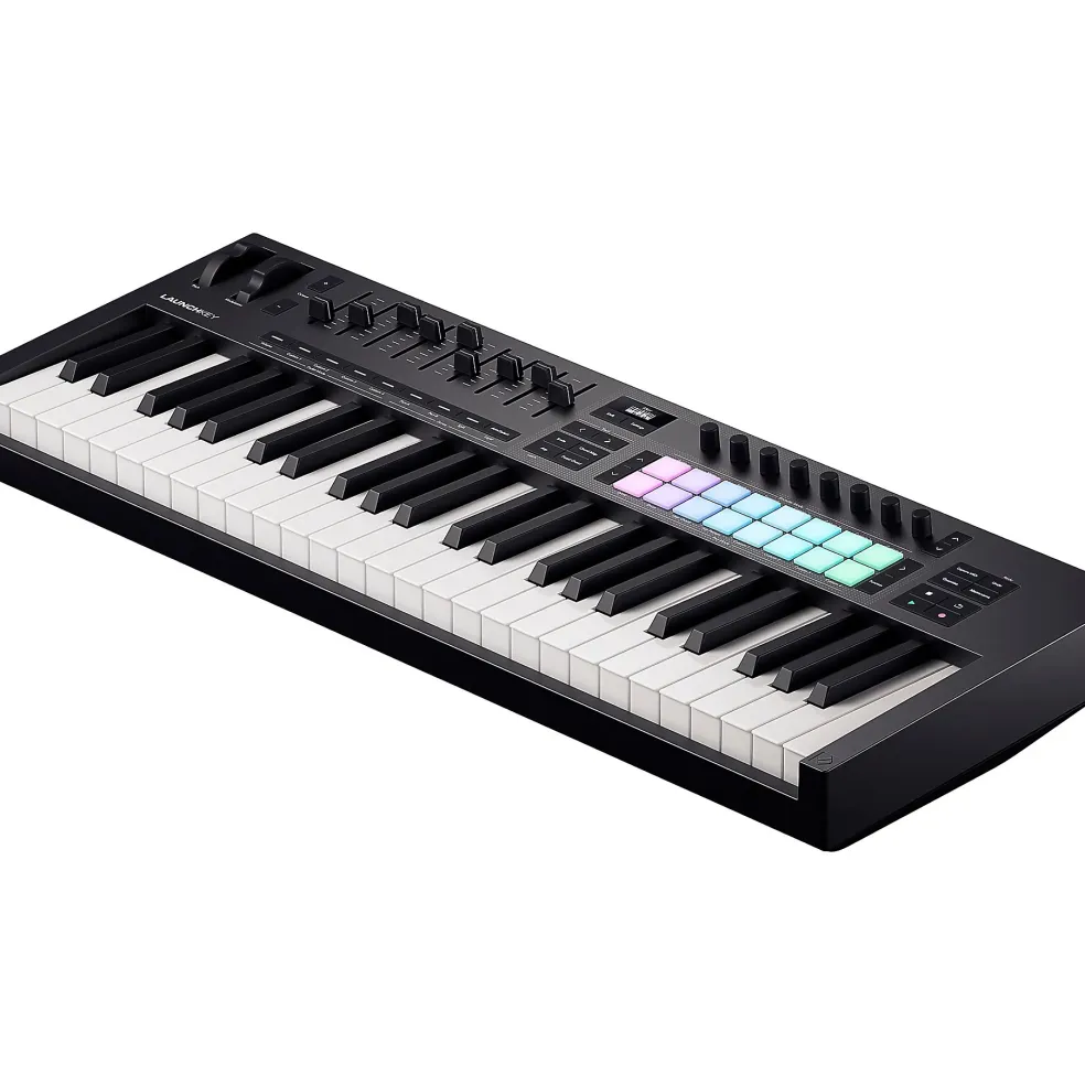 Novation Launchkey 61 MK4 Keyboard Controller