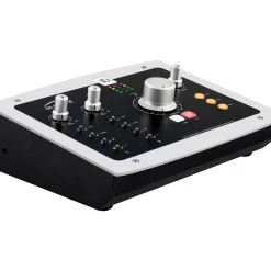 Open Box Audient iD22 Desktop 10x14 USB Audio Interface Level 1