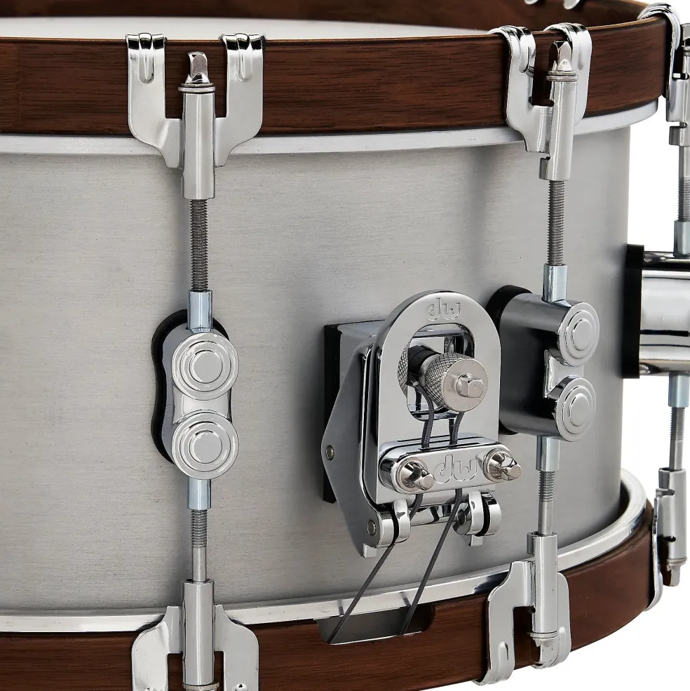 PDP by DW Concept Select Aluminum Snare Drum With Walnut Hoops 14 x 6.5 in. Aluminum