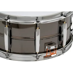 Pearl SensiTone Seamless Heritage Alloy Snare 14 x 6.5 in. Black Brass
