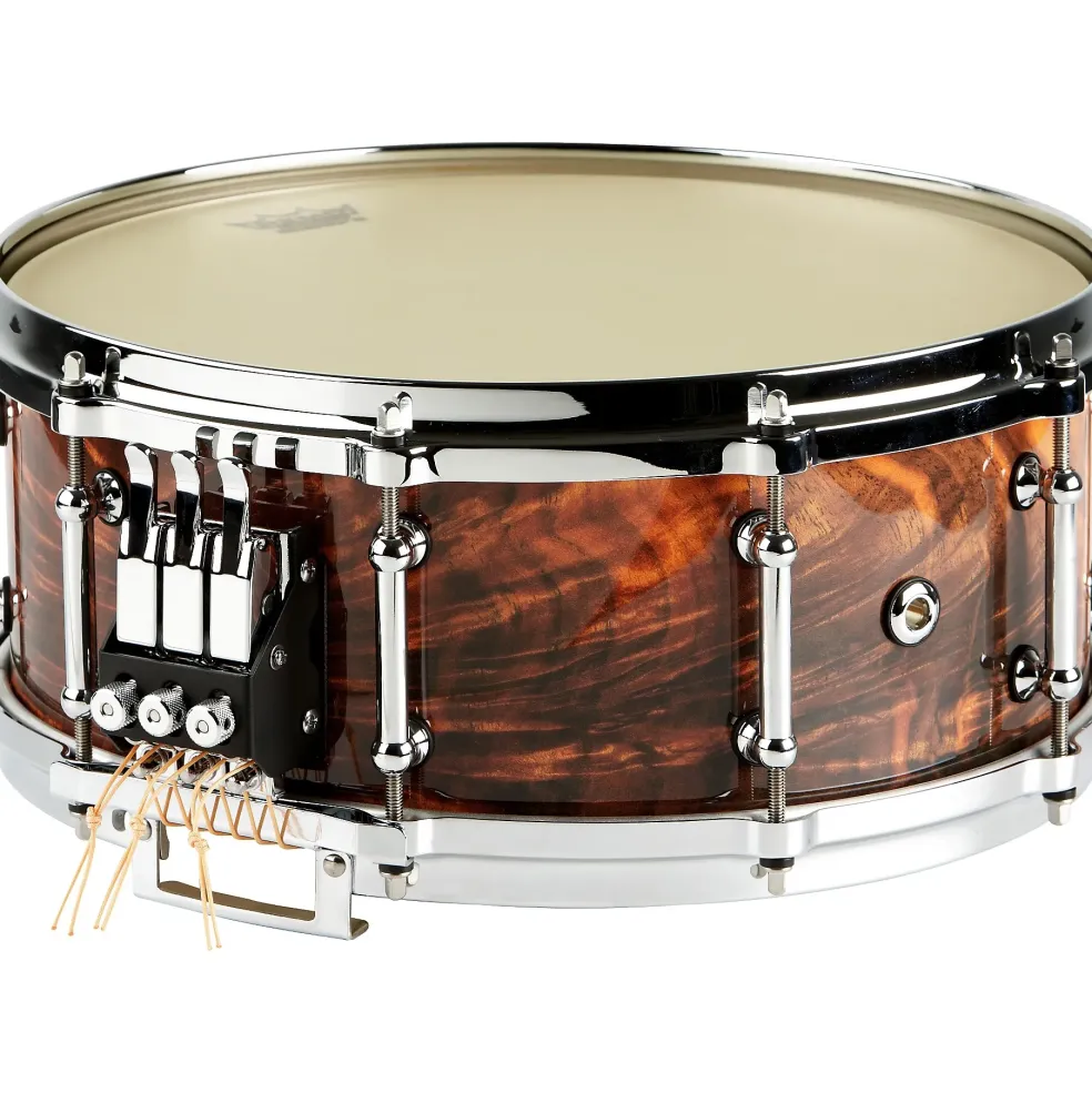 Pearl Symphonic Maple Snare Drum with Multi-Timbre Strainer Artisan II Natural Feathered Walnut (#468) 14x5.5