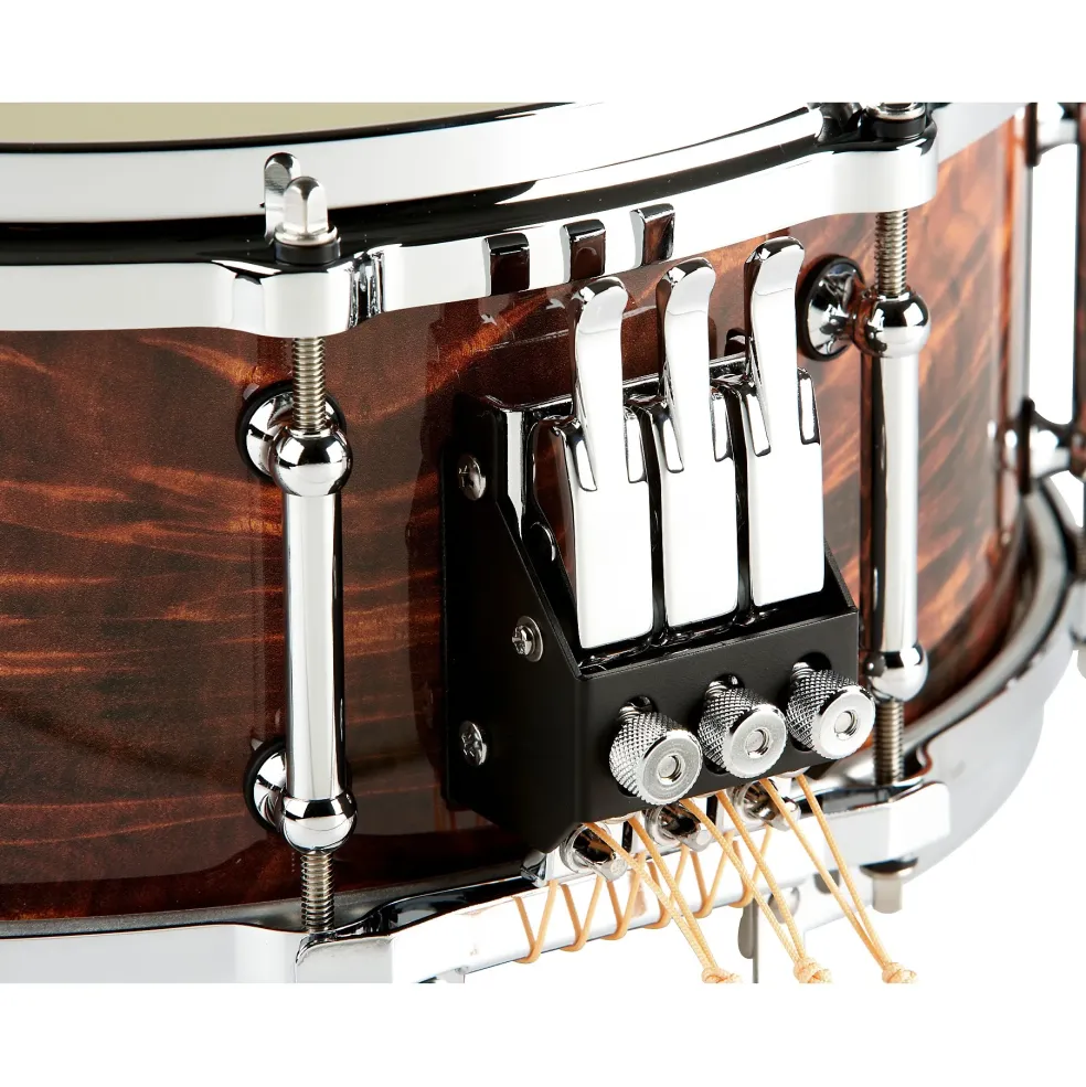 Pearl Symphonic Maple Snare Drum with Multi-Timbre Strainer Artisan II Natural Feathered Walnut (#468) 14x5.5
