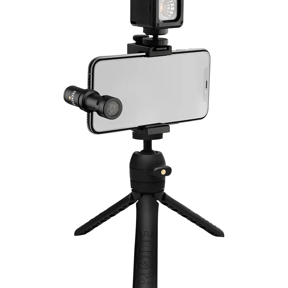 RODE Vlogger Kit for iOS Devices - Includes Tripod, MicroLED Light, VideoMic ME-L and Accessories