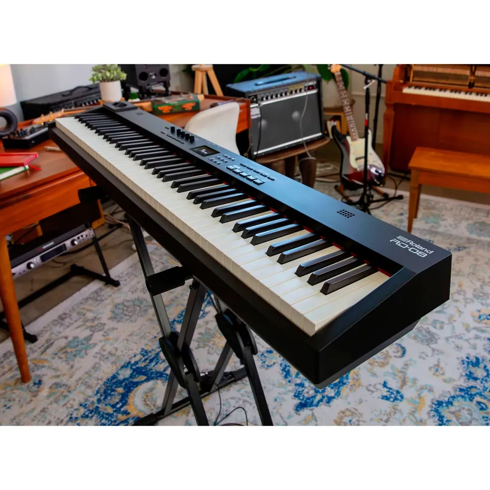 Roland RD-08 Stage Piano Black