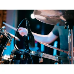 Sennheiser MD 421 KOMPAKT + DRUM CLAMP Multipurpose Dynamic Cardioid Microphone with Drum Clamp