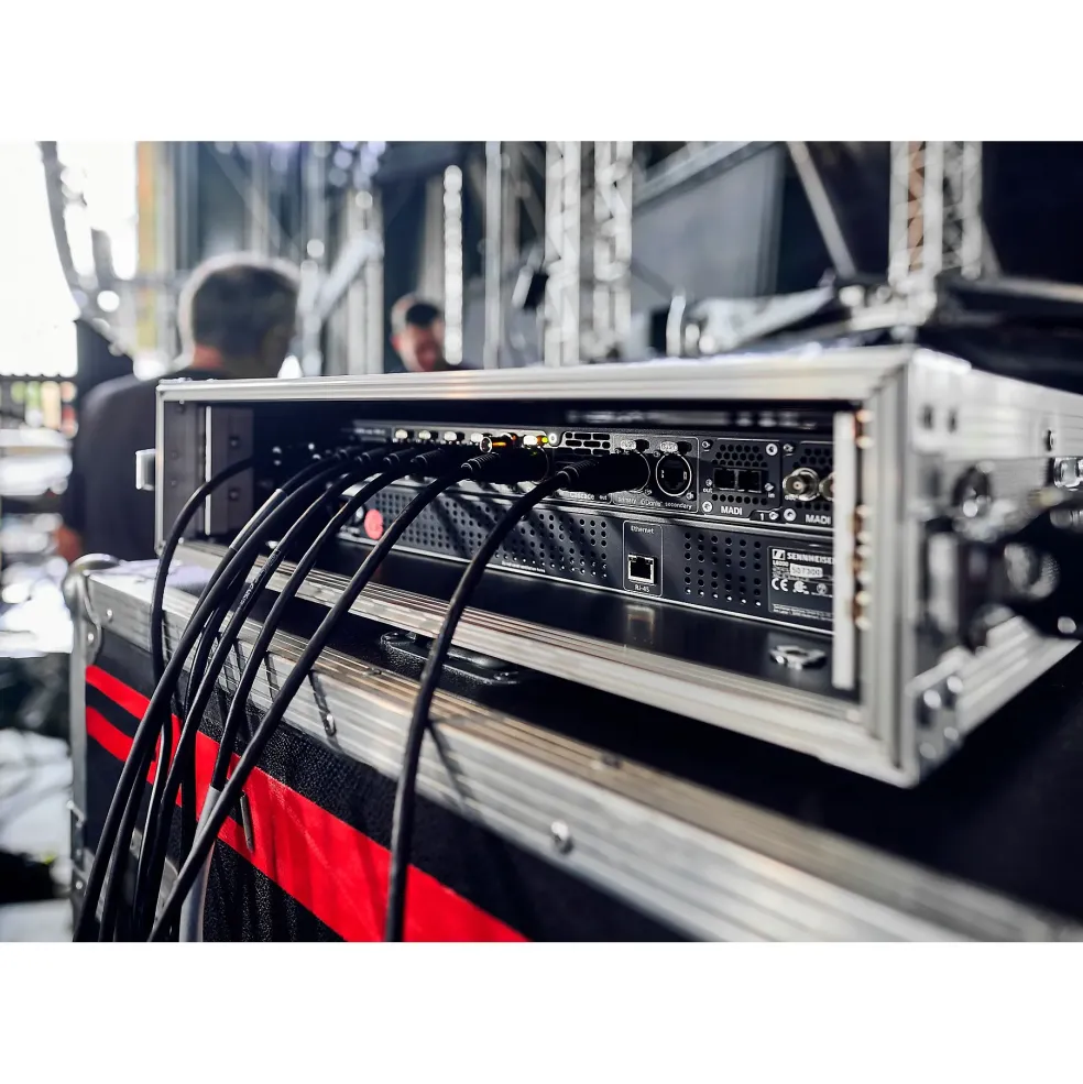 Sennheiser SPECTERA BASE STATION 1RU rackmount Base Station for Spectera system, with (3) mains cables (EU, UK, US prongs)