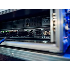 Sennheiser SPECTERA BASE STATION 1RU rackmount Base Station for Spectera system, with (3) mains cables (EU, UK, US prongs)