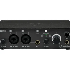 Steinberg IXO22 B Recording Pack with Mic & Headphones