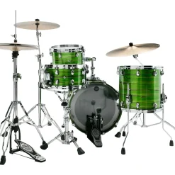 TAMA Starclassic Walnut/Birch 3-Piece Shell Pack with Chrome Hardware and 20 in. Bass Drum Lacquer Shamrock Oyster
