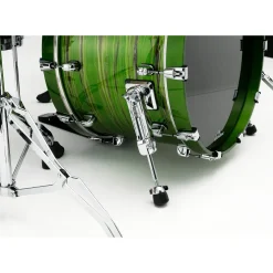 TAMA Starclassic Walnut/Birch 3-Piece Shell Pack with Chrome Hardware and 20 in. Bass Drum Lacquer Shamrock Oyster