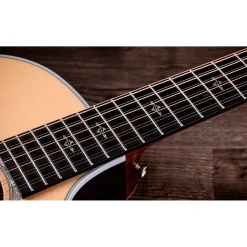Taylor 454ce 12-String Grand Auditorium Acoustic-Electric Guitar Natural