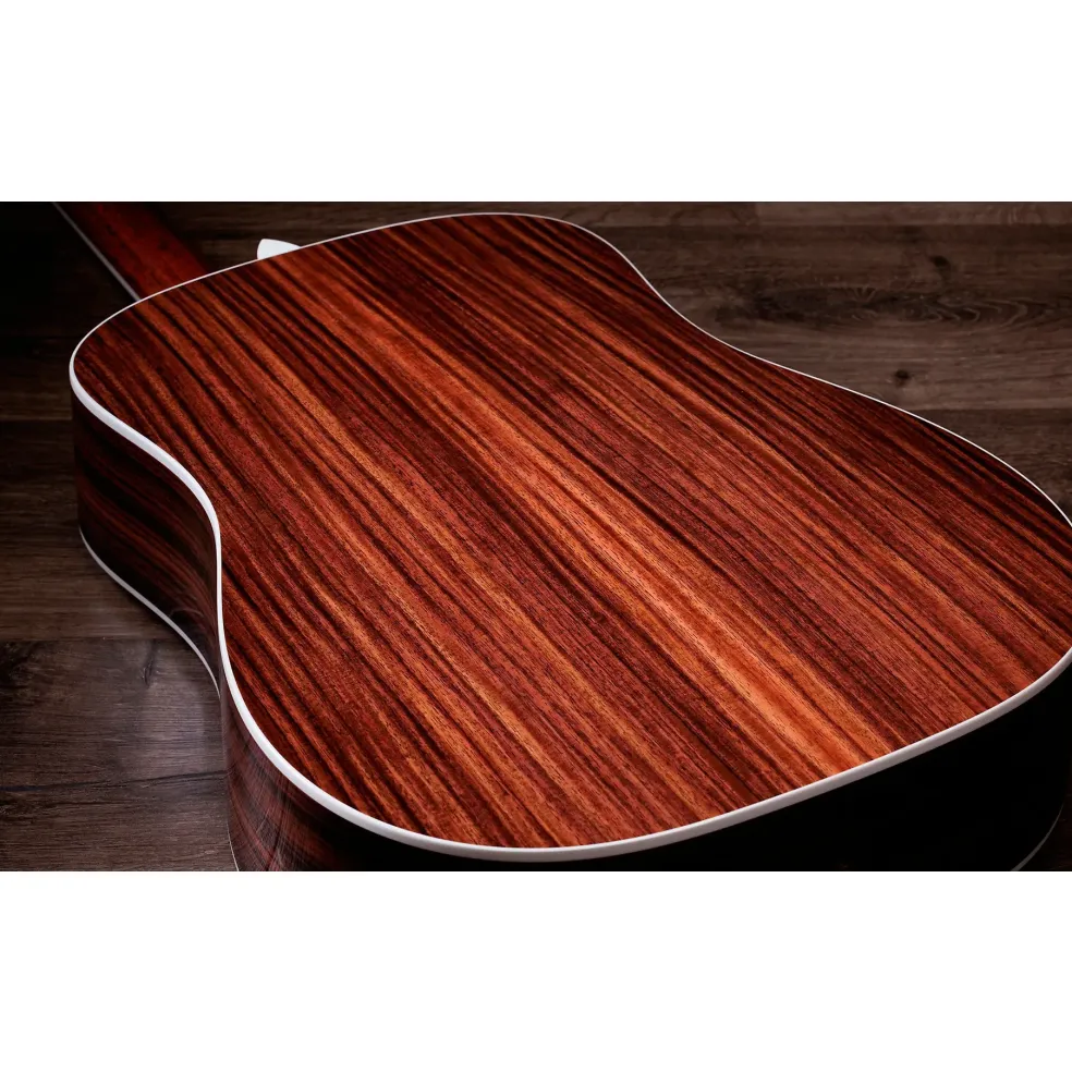 Taylor 810e Legacy Dreadnought Acoustic-Electric Guitar Natural