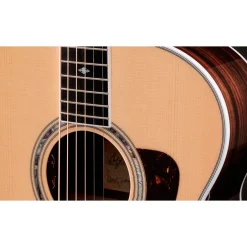 Taylor 815e Legacy Jumbo Acoustic-Electric Guitar Natural