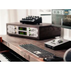 Universal Audio Apollo Twin X QUAD 10x6 Gen 2 Thunderbolt 3 Audio Interface Essentials