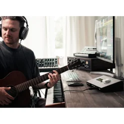 Universal Audio Apollo x4 Gen 2 12x18 Thunderbolt 3 Audio Interface Essentials