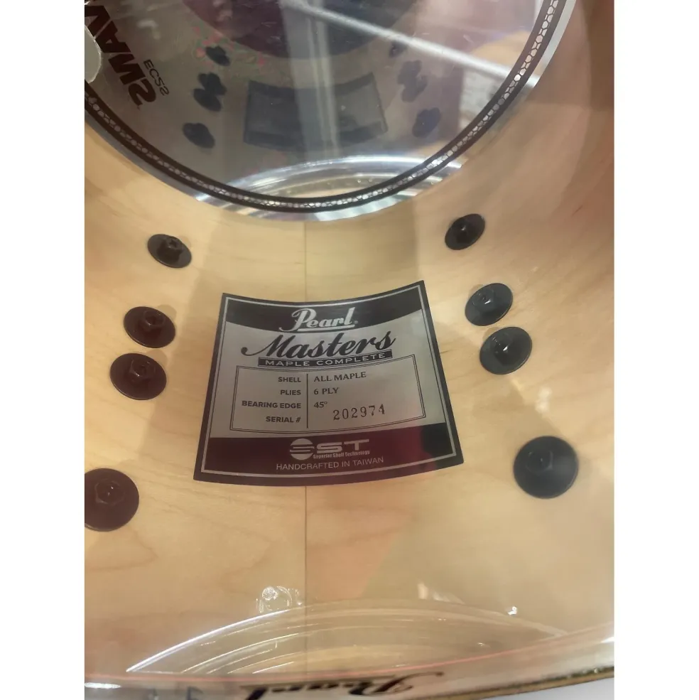 Used 2019 Pearl 5 Piece MASTER MAPLE COMPLETE BOMBAY GOLD SPARKLE Drum Kit