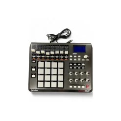 Used Akai Professional MPD32 MIDI Controller