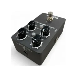 Used Ampeg Classic Analog Bass Preamp Bass Effect Pedal