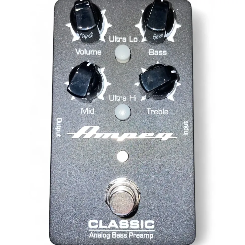 Used Ampeg CLASSIC ANALOG BASS PREAMP Bass Effect Pedal