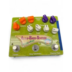 Used Analog Alien Alien Bass Station Bass Effect Pedal