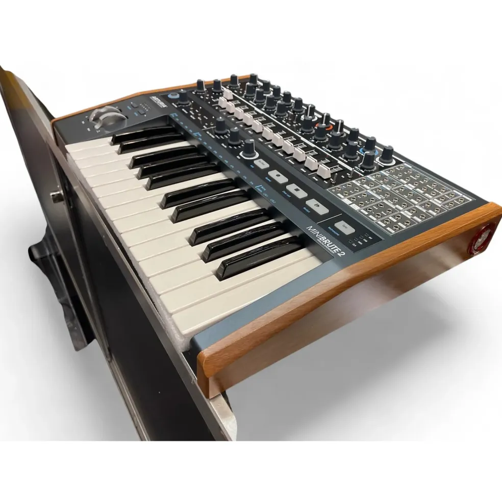 Used Arturia Minibrute 2 Synthesizer
