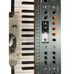 Used Arturia minifreak Synthesizer