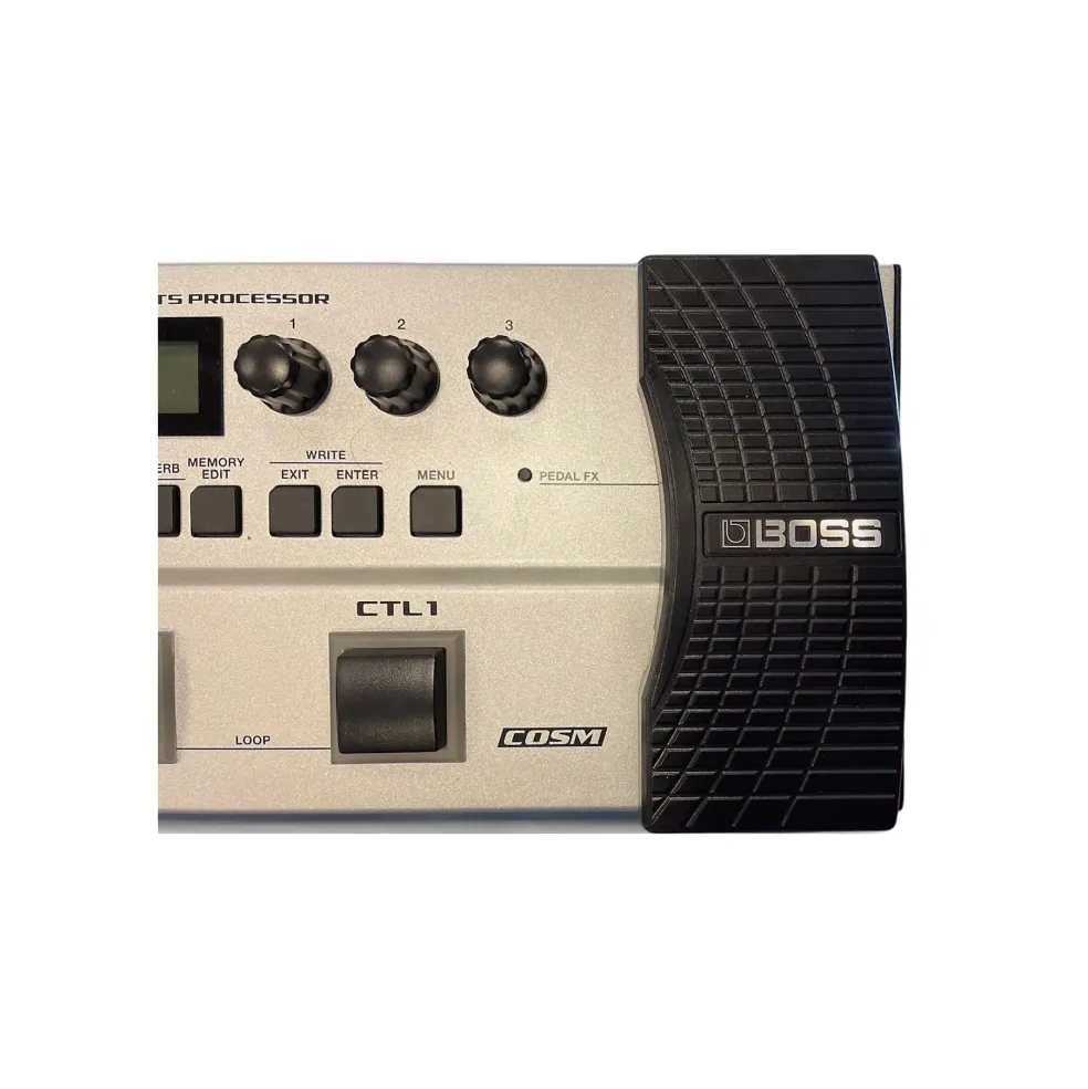 Used BOSS GT1B Bass Effect Pedal