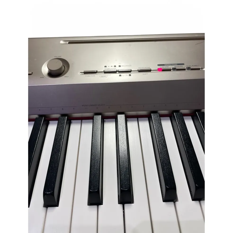 Used Casio PRIVIA PX160 Digital Piano