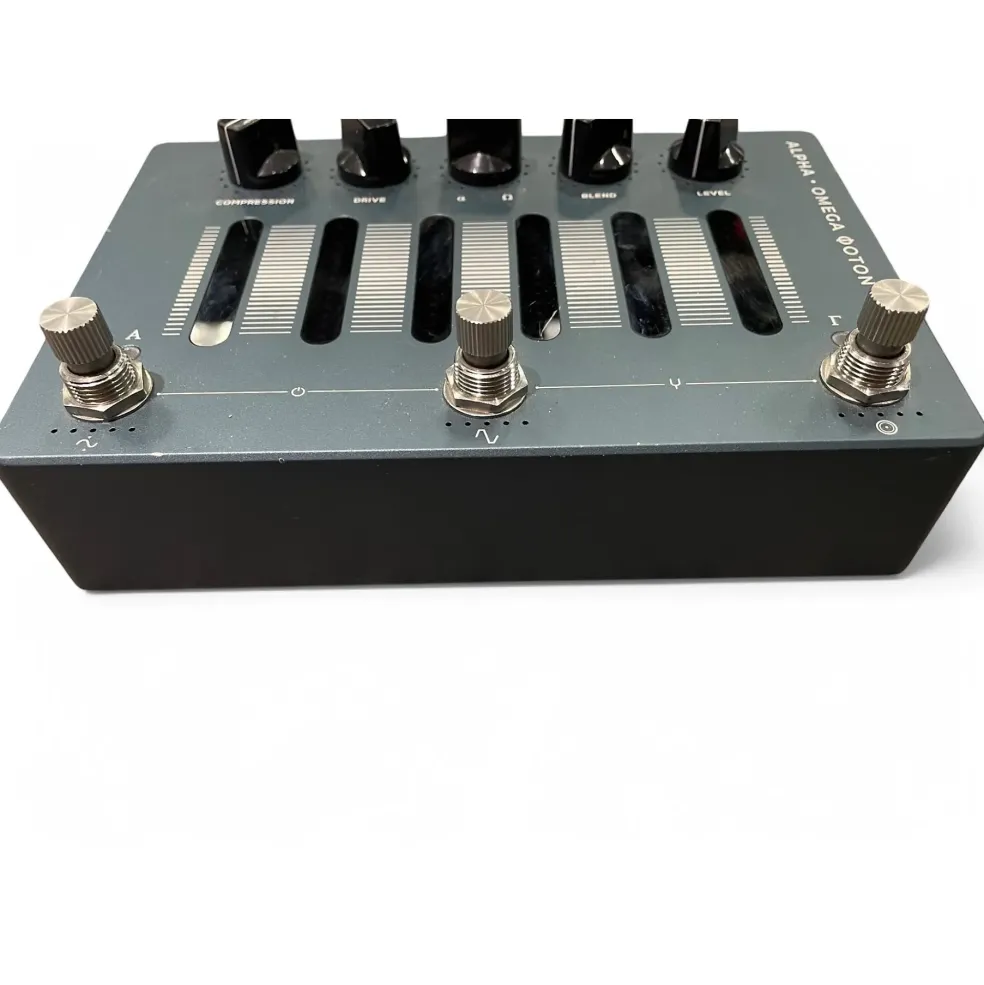 Used Darkglass ALPHA OMEGA PHOTON Bass Effect Pedal