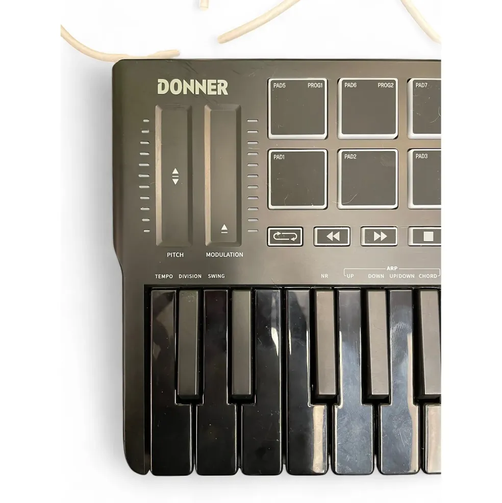 Used Donner dkm25 pro MIDI Controller