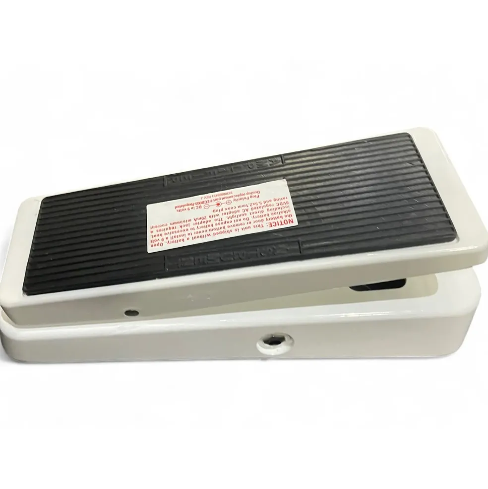 Used Dunlop 105Q Cry Baby Bass Wah Bass Effect Pedal
